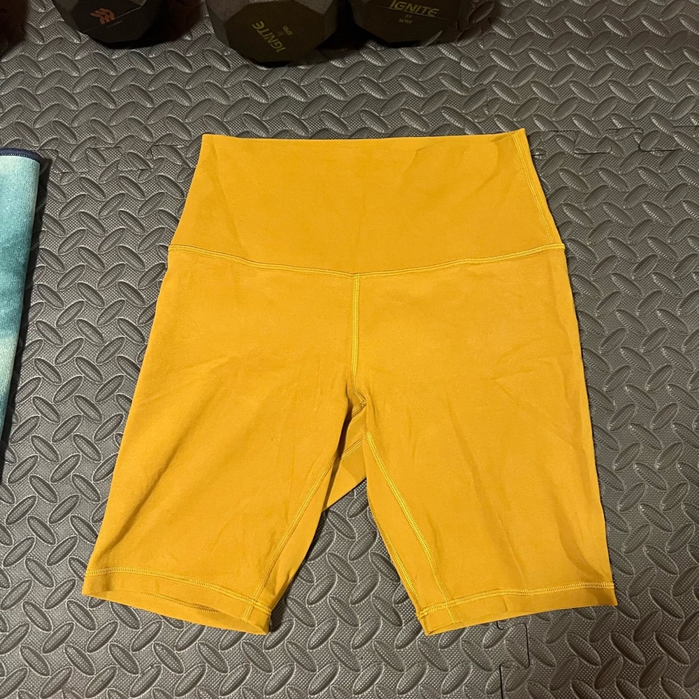 lululemon Align High-Rise Short 6" size 8
